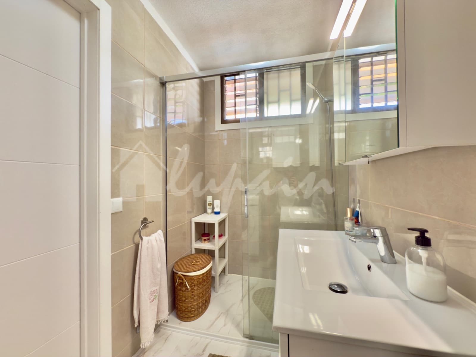 1 quarto Apartamento para venda em Los Cristianos com piscina - 425 000 € (Ref: 9413460)