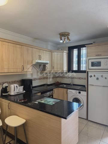 2 soverom Leilighet til salgs i Los Cristianos, Arona med svømmebasseng - € 425 000 (Ref: 9427007)