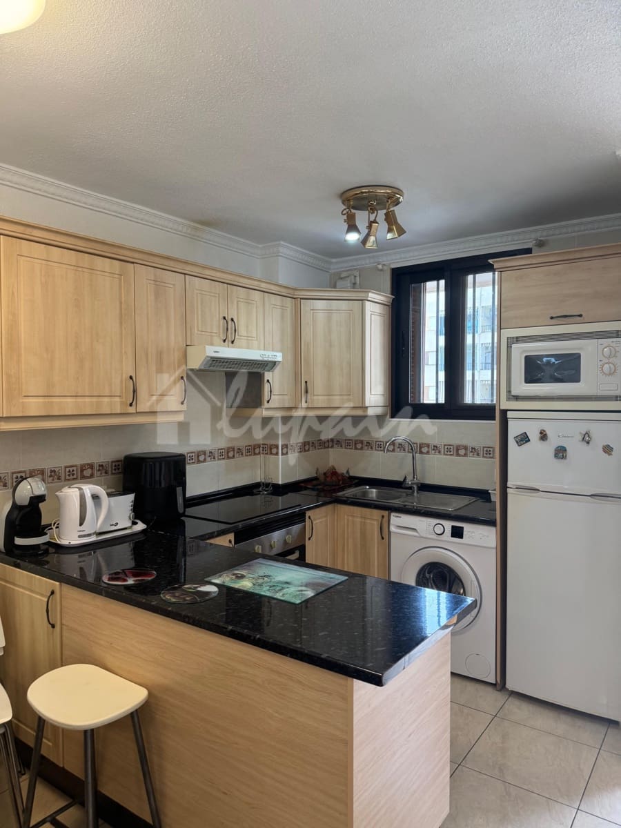 2 sypialnia Apartament na sprzedaż w Playa de las Americas z basenem - 425 000 € (Ref: 9427007)