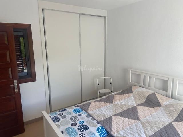 2 soverom Leilighet til salgs i Los Cristianos, Arona med svømmebasseng - € 369 000 (Ref: 9433340)