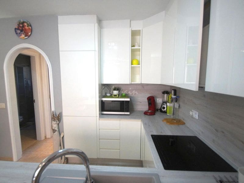 1 bedroom Apartment for sale in Costa del Silencio with pool - € 240,000 (Ref: 9433341)