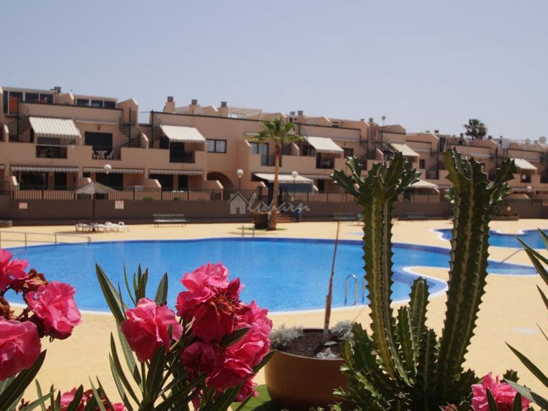 1 bedroom Apartment for sale in Costa del Silencio with pool - € 240,000 (Ref: 9433341)
