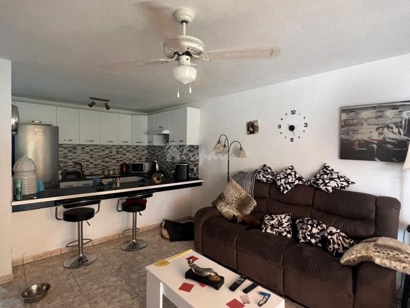 1 makuuhuone Huoneisto myytävänä paikassa Costa del Silencio mukana uima-altaan - 225 000 € (Ref: 9433343)