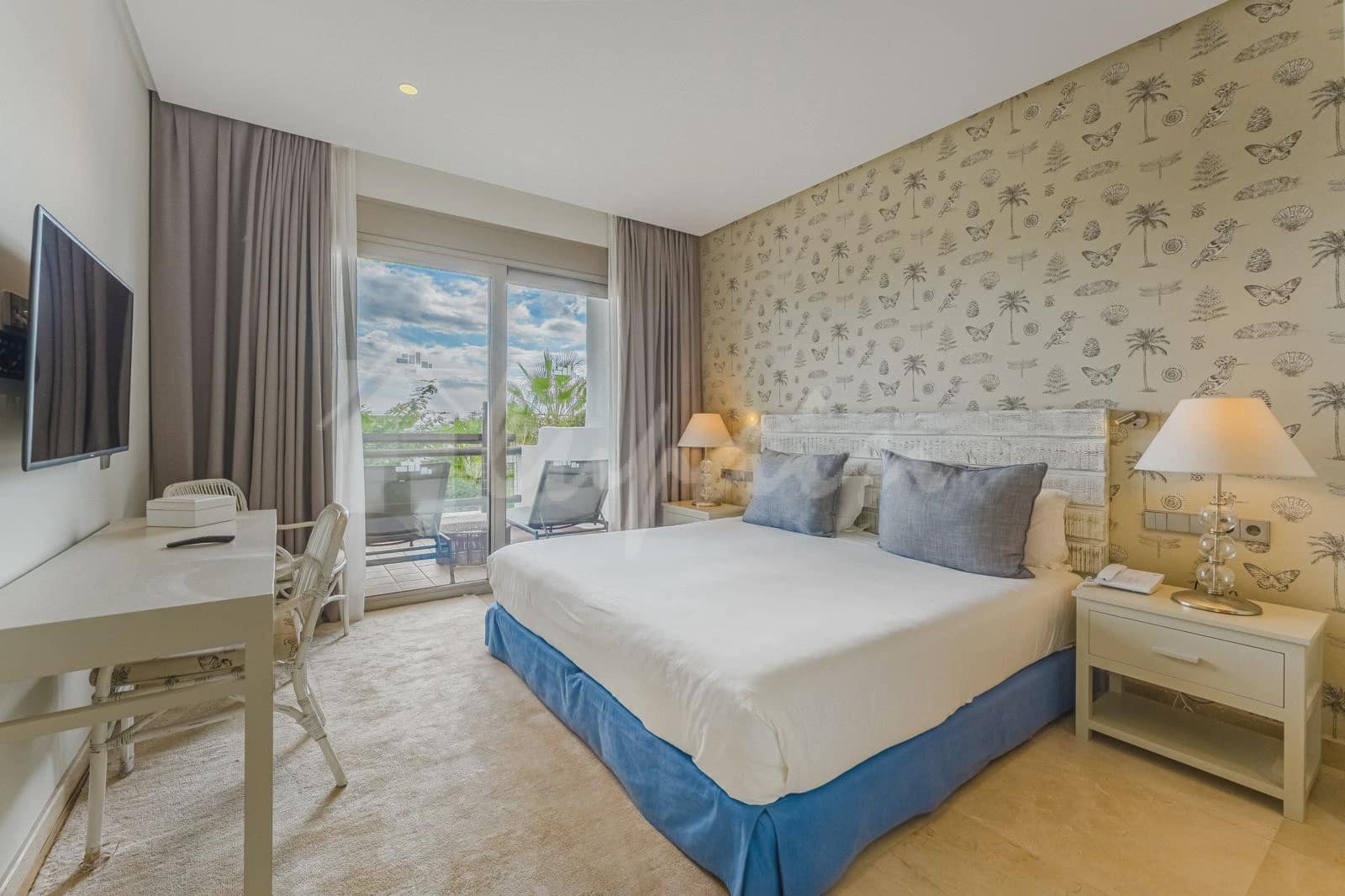 2 makuuhuone Huoneisto myytävänä paikassa Playa San Juan mukana uima-altaan - 720 000 € (Ref: 9440565)