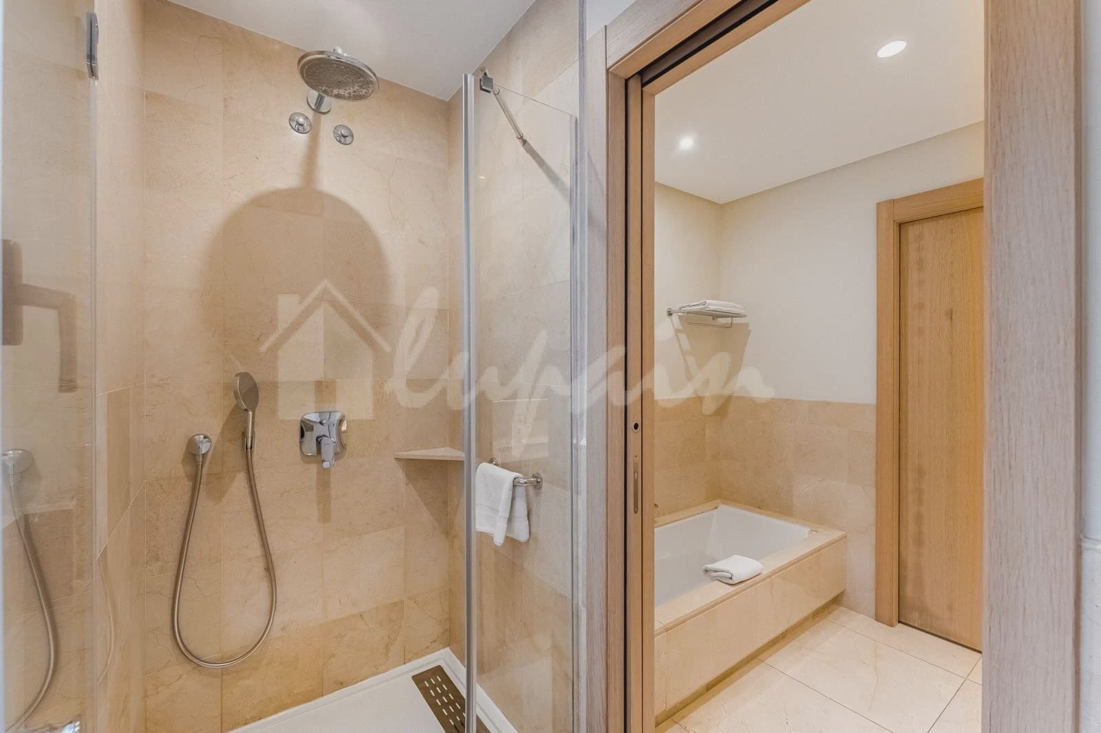 2 makuuhuone Huoneisto myytävänä paikassa Playa San Juan mukana uima-altaan - 720 000 € (Ref: 9440565)