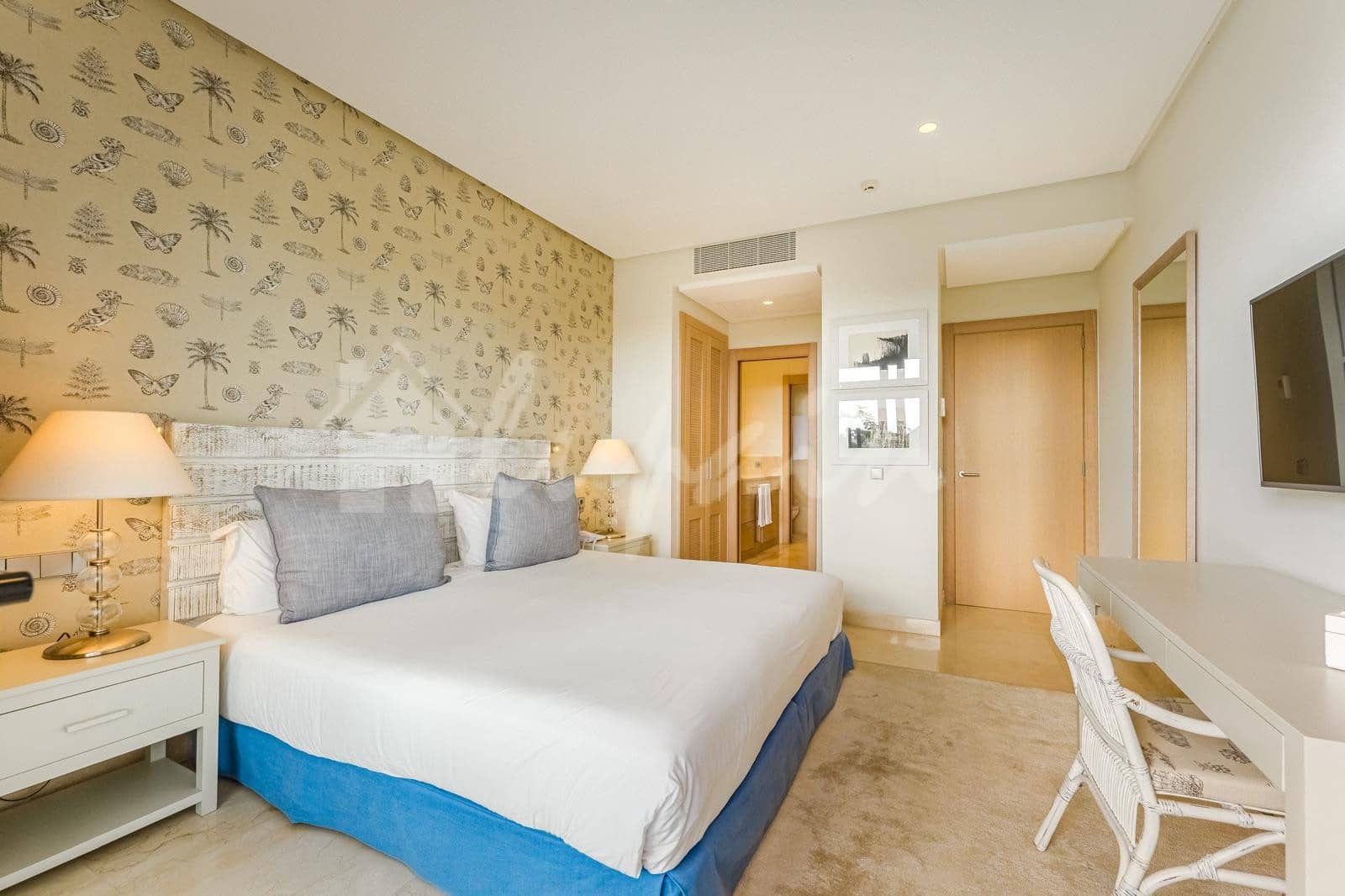 2 chambre Appartement à vendre à Playa San Juan avec piscine - 720 000 € (Ref: 9440565)