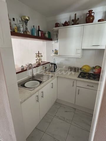 2 soveværelse Lejlighed til salg i Playa de las Americas, Arona med swimmingpool - € 495.000 (Ref: 9447006)