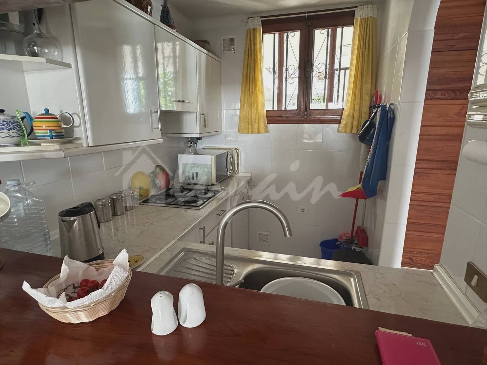 2 bedroom Apartment for sale in Playa de las Americas with pool - € 495,000 (Ref: 9447006)