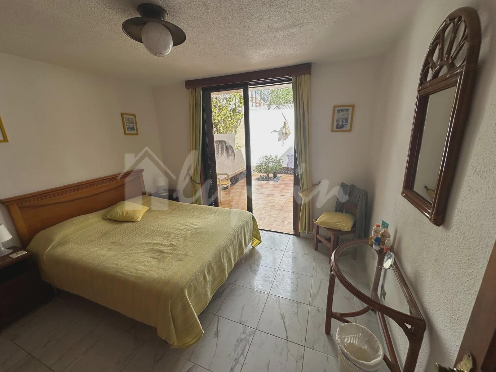 2 bedroom Apartment for sale in Playa de las Americas with pool - € 495,000 (Ref: 9447006)