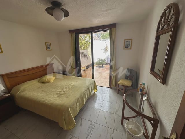 2 soveværelse Lejlighed til salg i Playa de las Americas, Arona med swimmingpool - € 495.000 (Ref: 9447006)