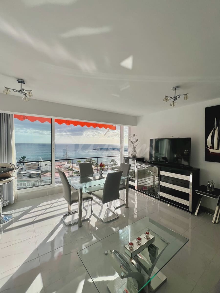 1 quarto Apartamento para venda em Los Cristianos com piscina - 379 000 € (Ref: 9450847)