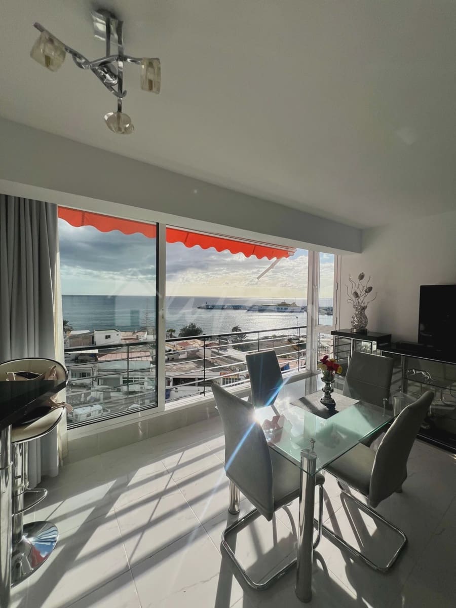 1 quarto Apartamento para venda em Los Cristianos com piscina - 379 000 € (Ref: 9450847)