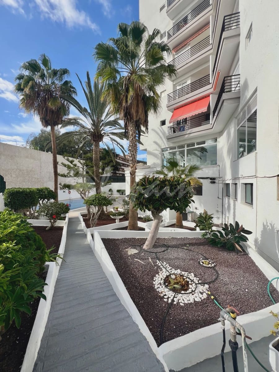 1 quarto Apartamento para venda em Los Cristianos com piscina - 379 000 € (Ref: 9450847)