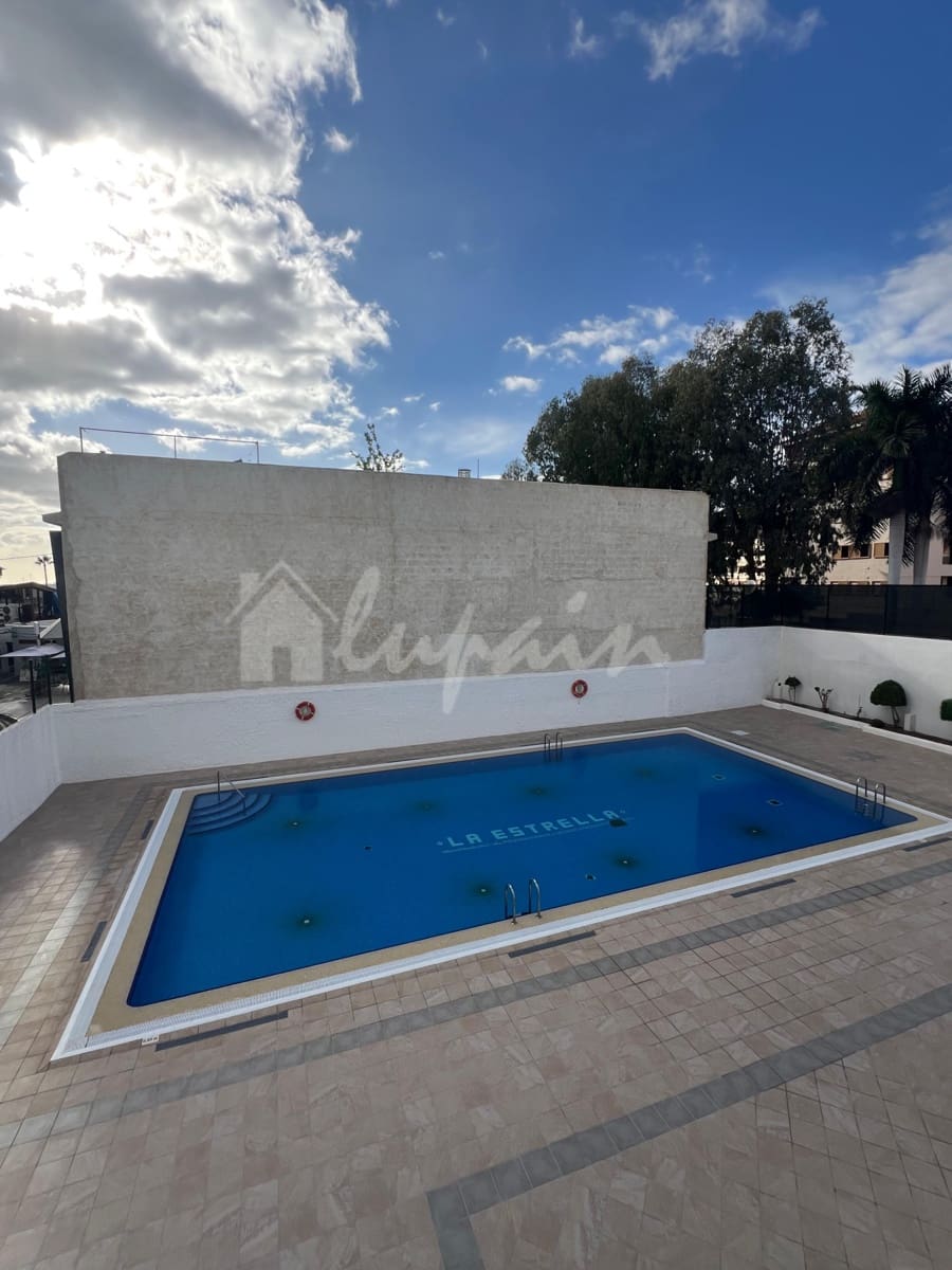 Apartamento de 1 habitación en La Estrella en venta con piscina - 365.000 € (Ref: 9450847)