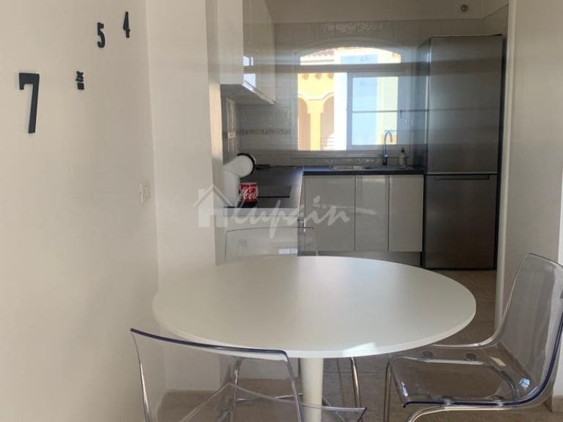 1 sypialnia Penthouse na sprzedaż w Los Cristianos z basenem - 299 000 € (Ref: 9450848)