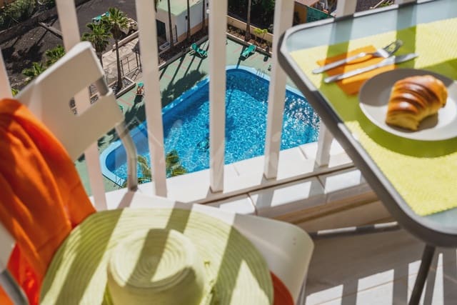 1 quarto Apartamento para venda em Playa de las Americas, Arona com piscina - 269 000 € (Ref: 9467846)