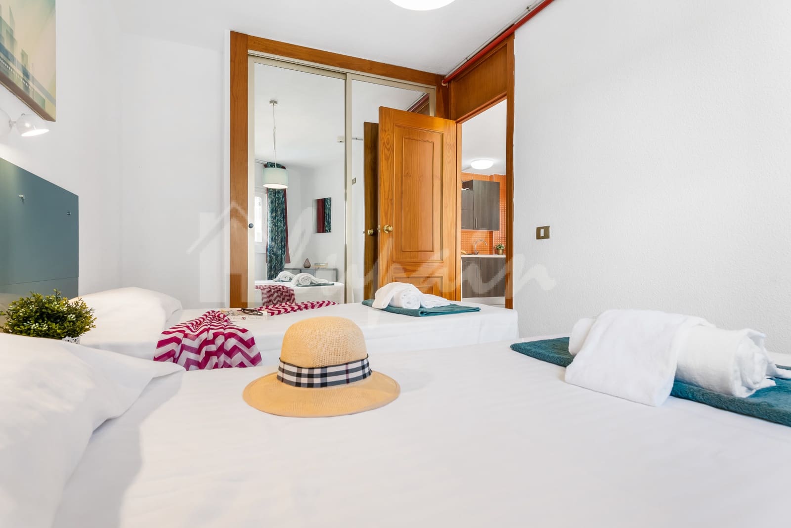 1 bedroom Apartment for sale in Playa de las Americas with pool - € 269,000 (Ref: 9467846)