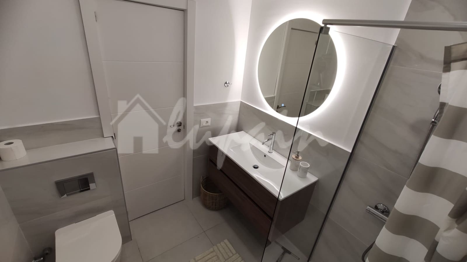 Apartamento de 2 habitaciones en Torviscas en venta con piscina - 355.000 € (Ref: 9470868)