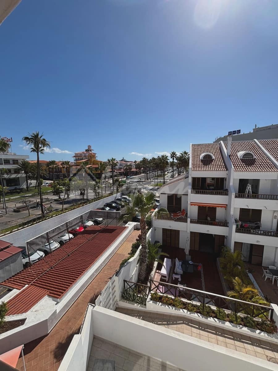 Studio à vendre à Playa de las Americas avec piscine - 299 000 € (Ref: 9470869)