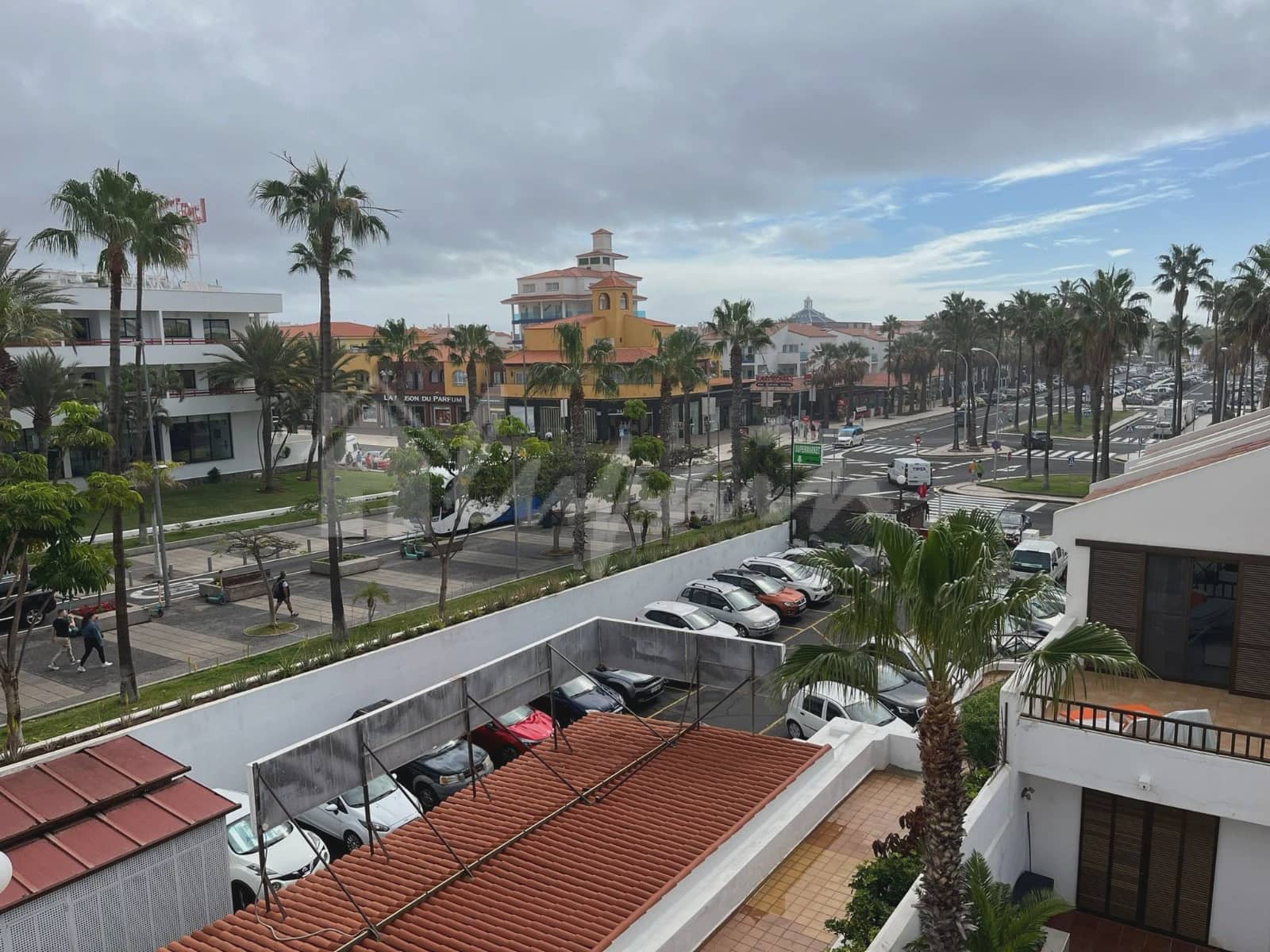 Studio à vendre à Playa de las Americas avec piscine - 299 000 € (Ref: 9470869)