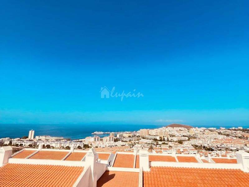 1 sypialnia Penthouse na sprzedaż w Los Cristianos z basenem - 289 000 € (Ref: 9470870)