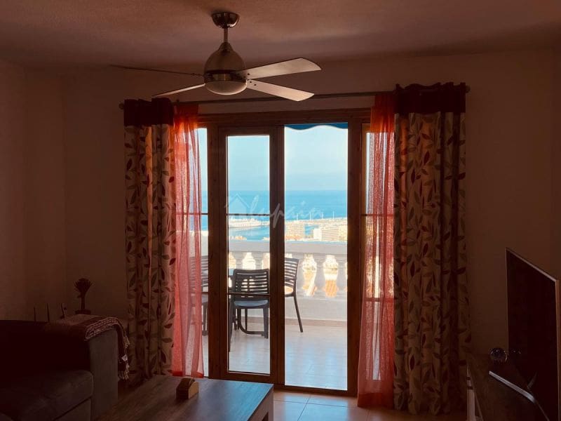 1 sypialnia Penthouse na sprzedaż w Los Cristianos z basenem - 289 000 € (Ref: 9470870)