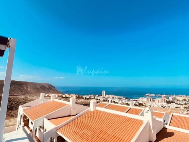 1 soverom Penthouse til salgs i Los Cristianos, Arona med svømmebasseng - € 289 000 (Ref: 9470870)