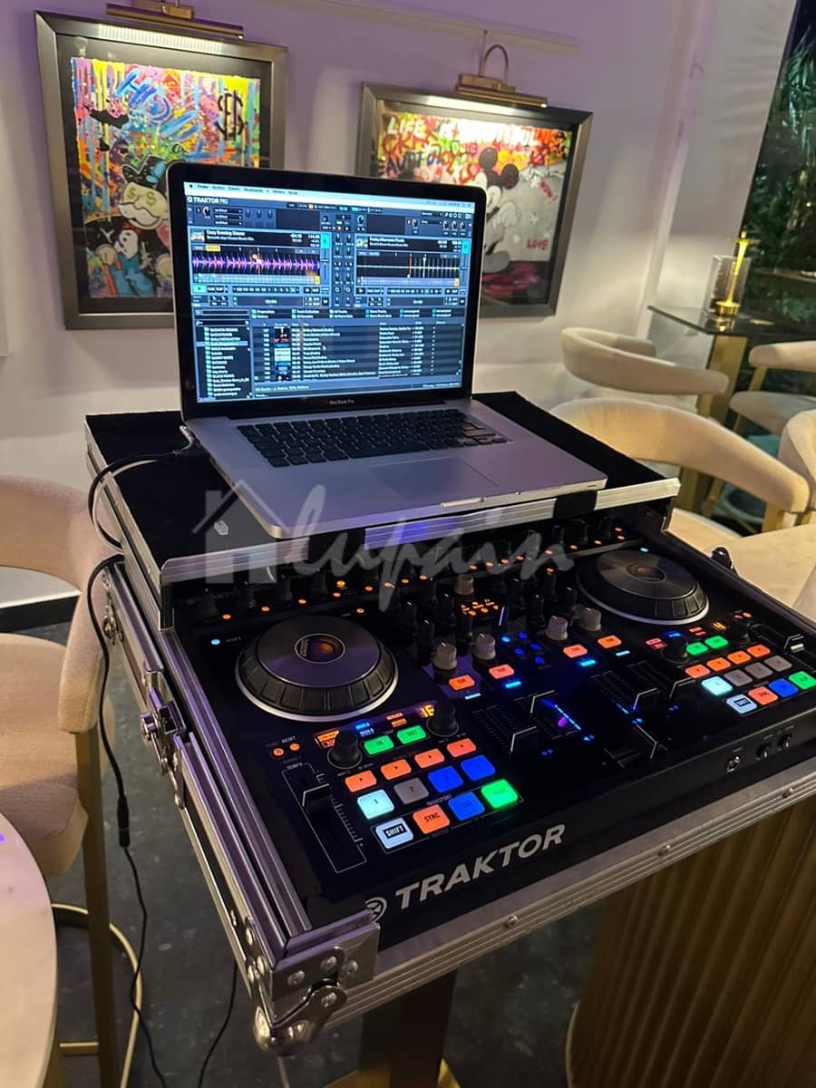 Entreprise à vendre à San Eugenio - 278 000 € (Ref: 9472762)