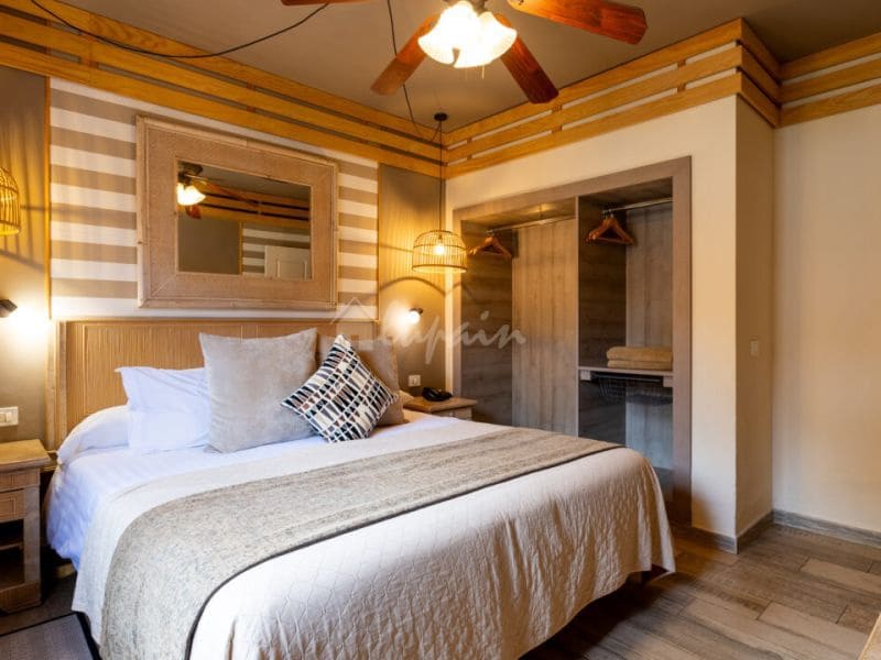 1 Zimmer Apartment zu verkaufen in Playa de las Americas mit Pool - 330.000 € (Ref: 9472763)