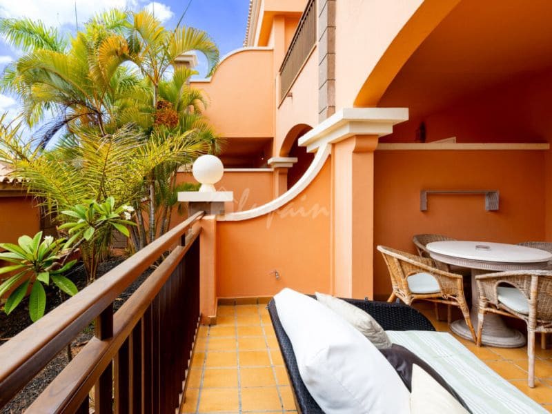 1 Zimmer Apartment zu verkaufen in Playa de las Americas mit Pool - 330.000 € (Ref: 9472763)