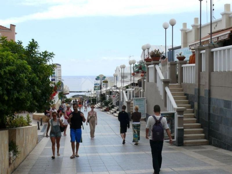 1 bedroom Apartment for sale in Playa Fanabe with pool - € 420,000 (Ref: 9506421)