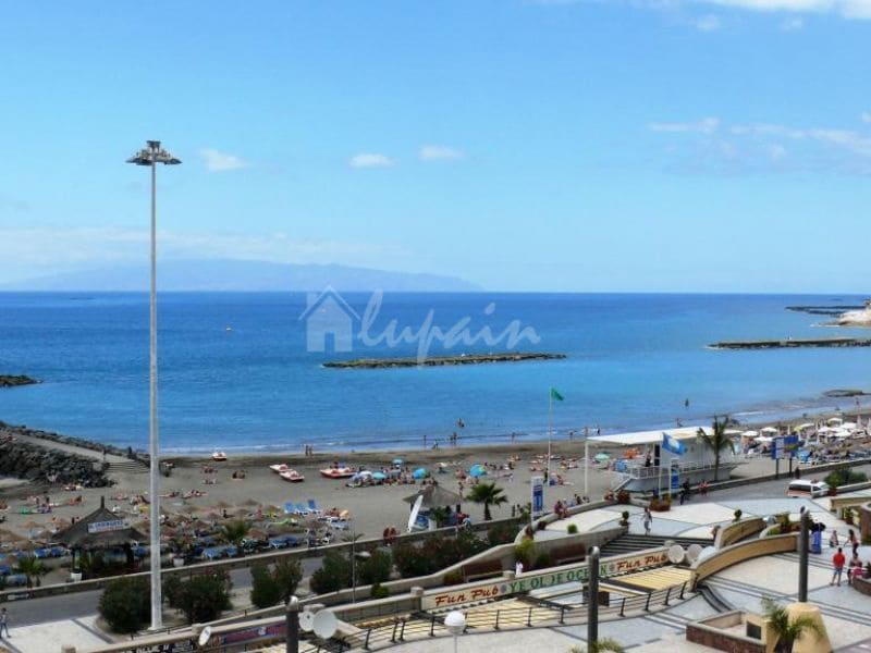 1 bedroom Apartment for sale in Playa Fanabe with pool - € 420,000 (Ref: 9506421)