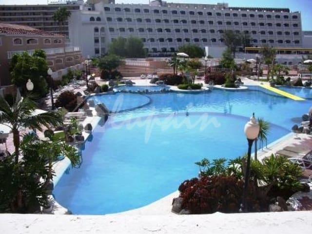 1 soveværelse Lejlighed til salg i Playa Fañabe, Adeje med swimmingpool - € 420.000 (Ref: 9506421)