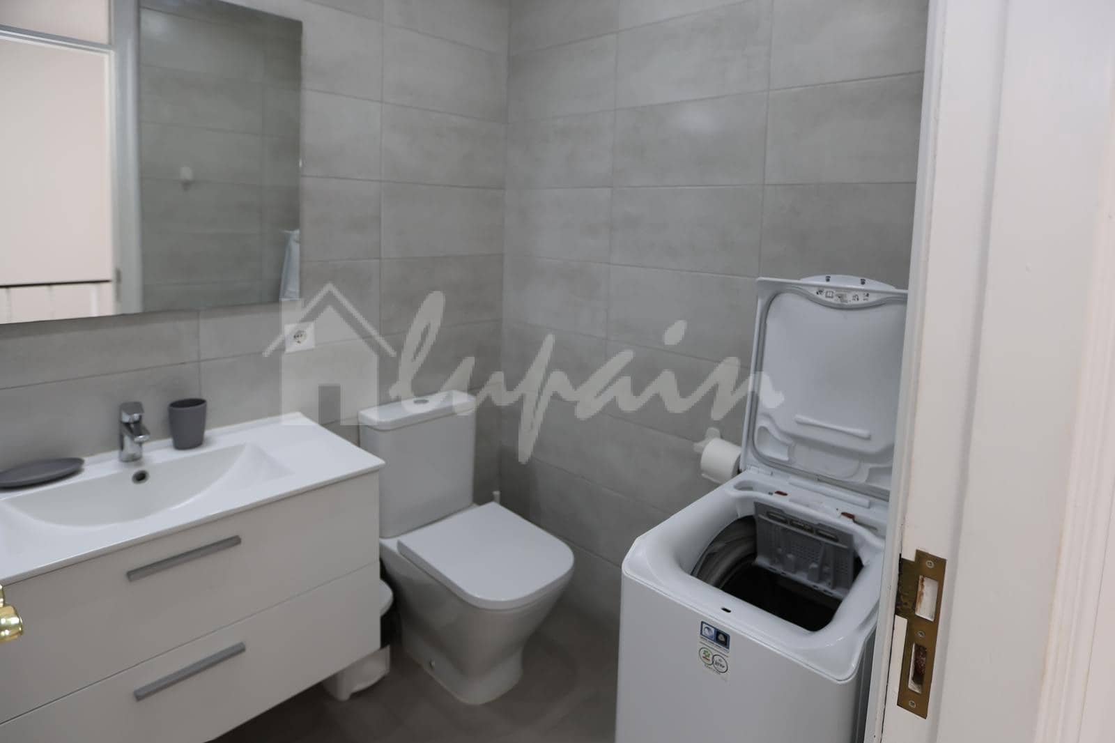 2 sovrum Lägenhet till salu i Playa de las Americas med pool - 750 000 € (Ref: 9521081)