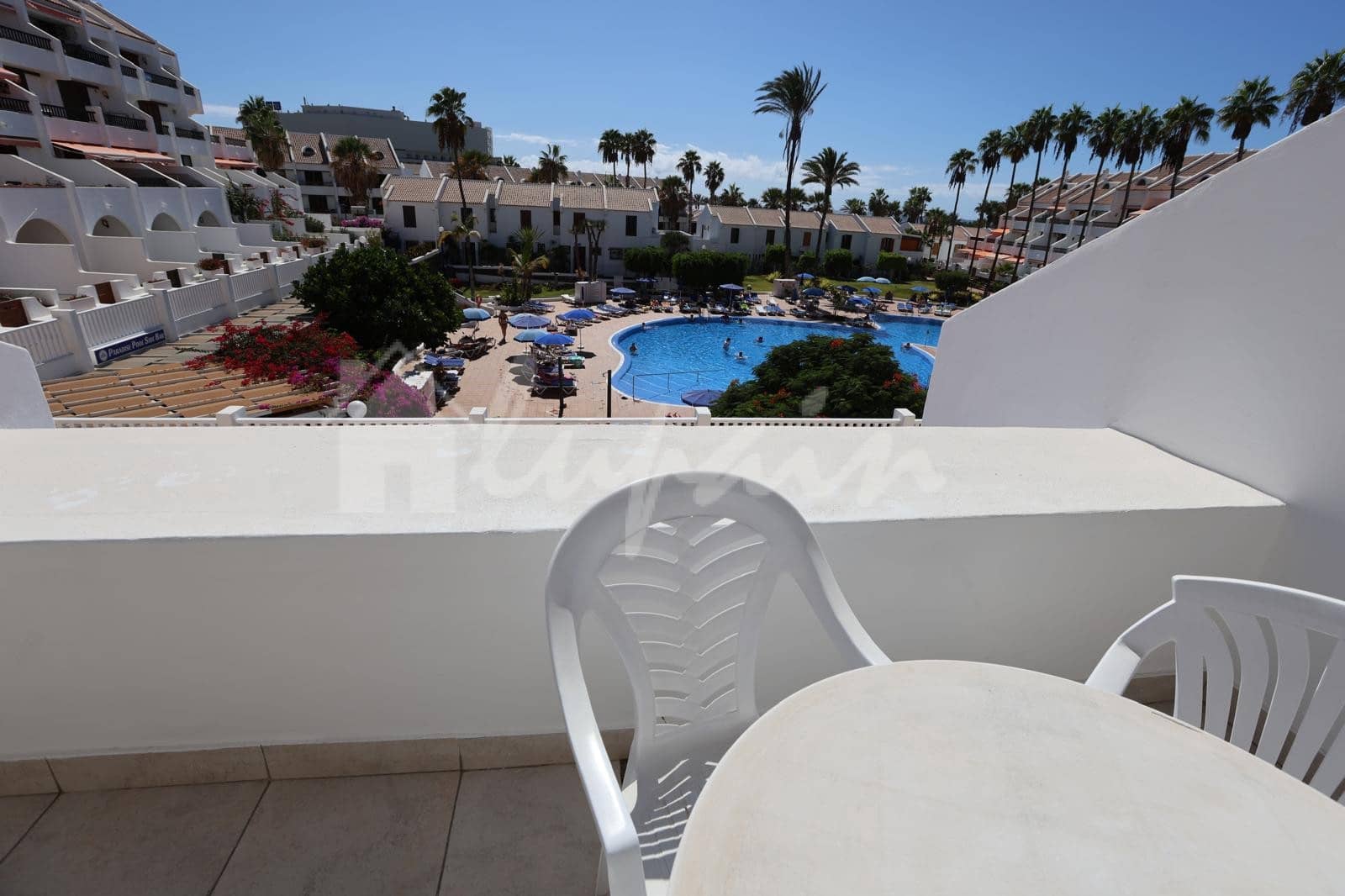 2 sovrum Lägenhet till salu i Playa de las Americas med pool - 750 000 € (Ref: 9521081)