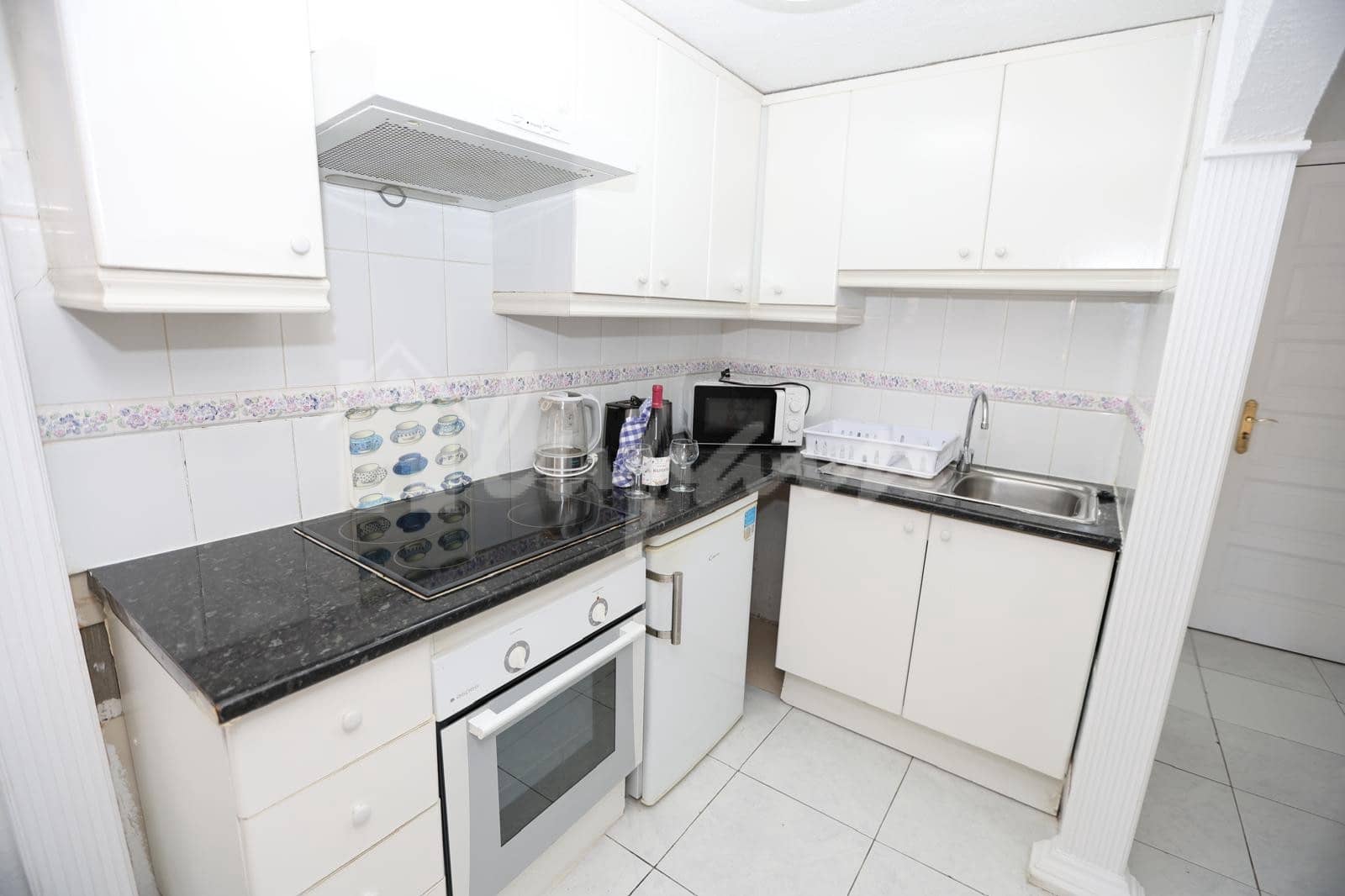 2 sovrum Lägenhet till salu i Playa de las Americas med pool - 750 000 € (Ref: 9521081)