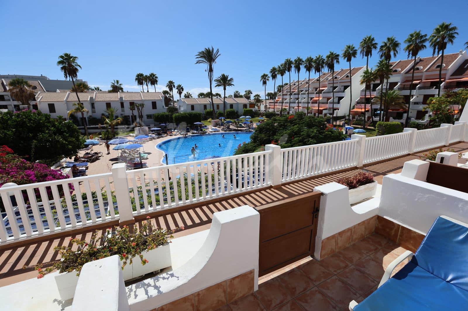 2 sovrum Lägenhet till salu i Playa de las Americas med pool - 750 000 € (Ref: 9521081)