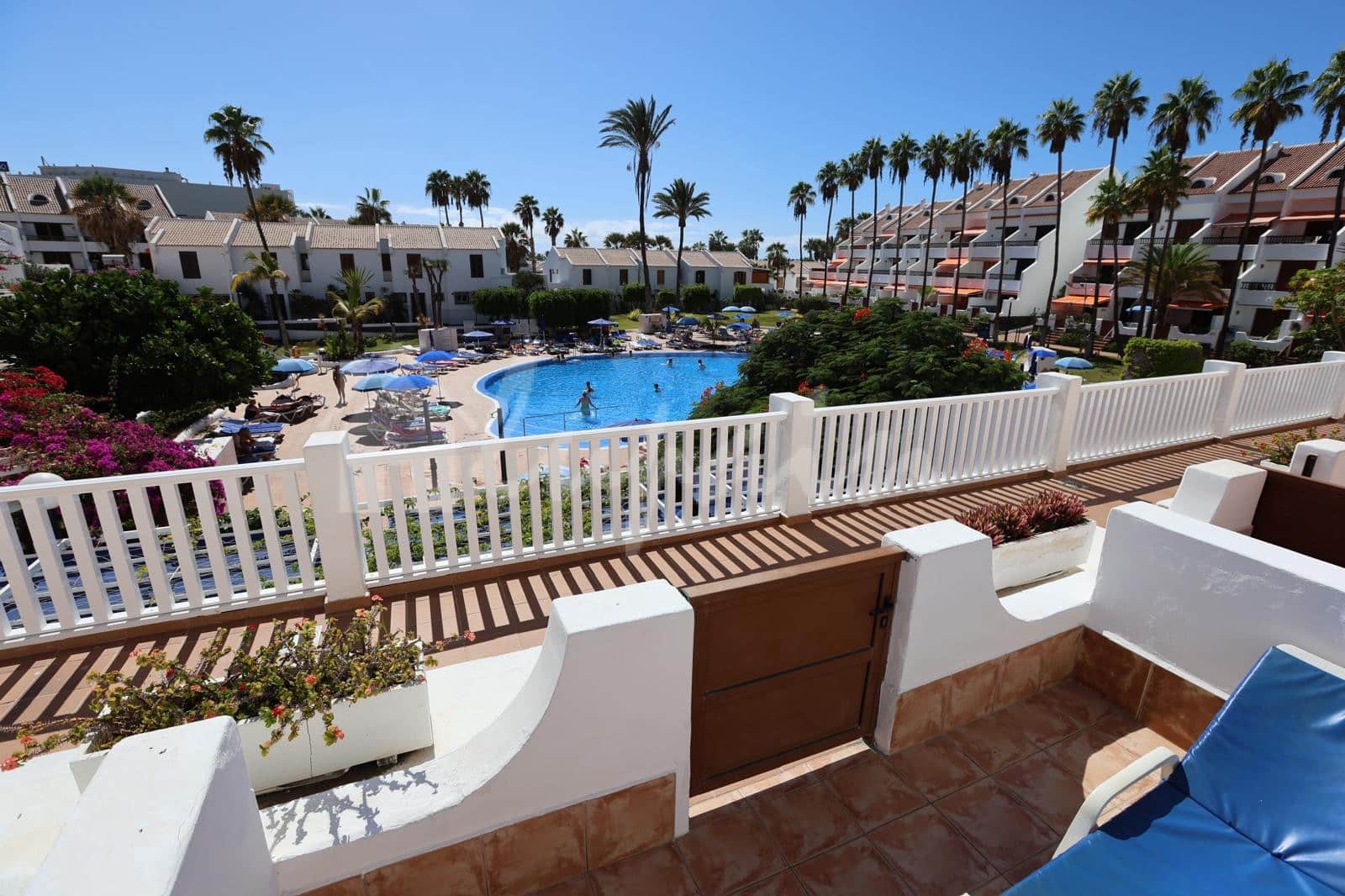 2 sovrum Lägenhet till salu i Playa de las Americas med pool - 750 000 € (Ref: 9521081)