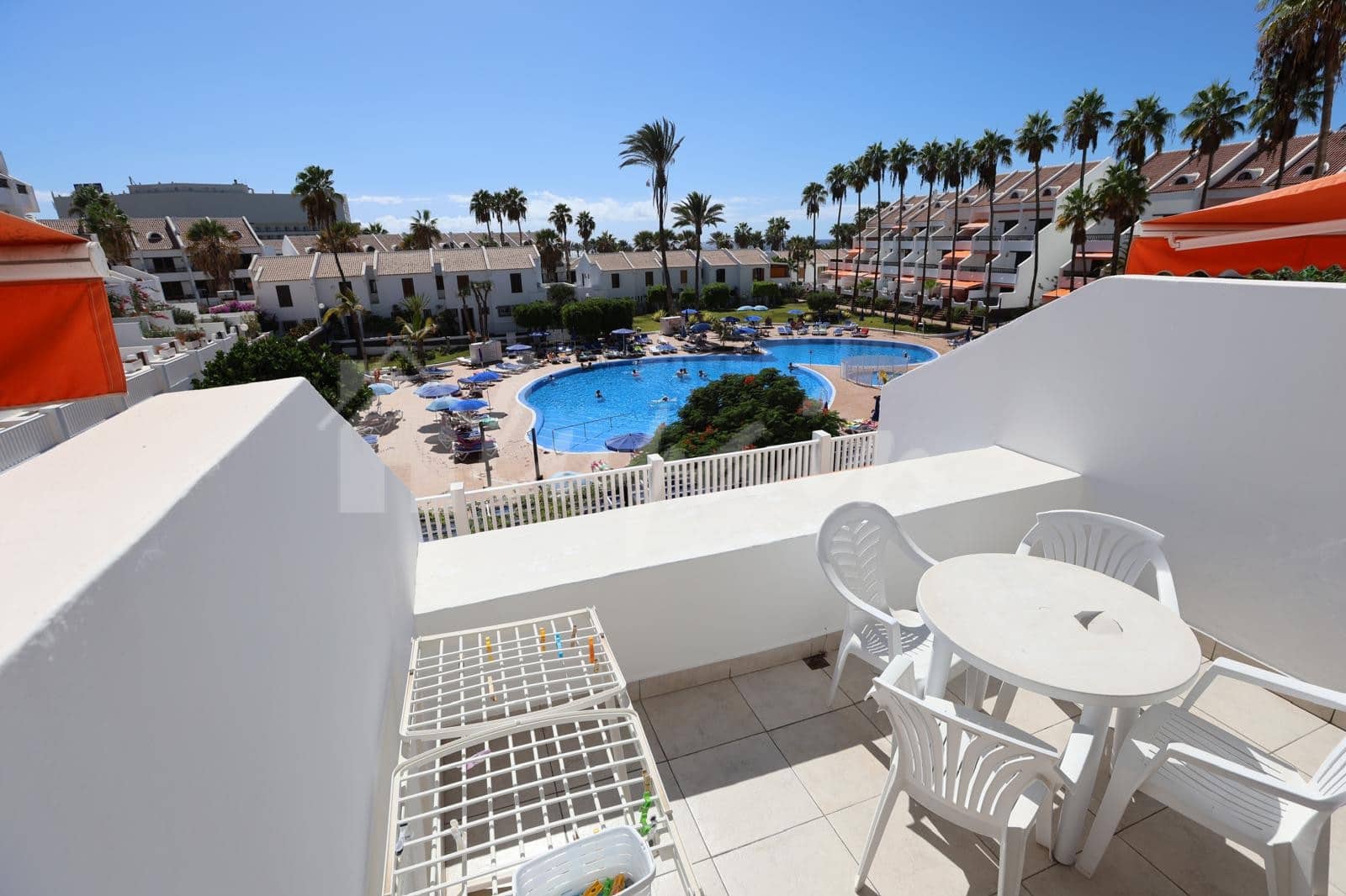 2 sovrum Lägenhet till salu i Playa de las Americas med pool - 750 000 € (Ref: 9521081)