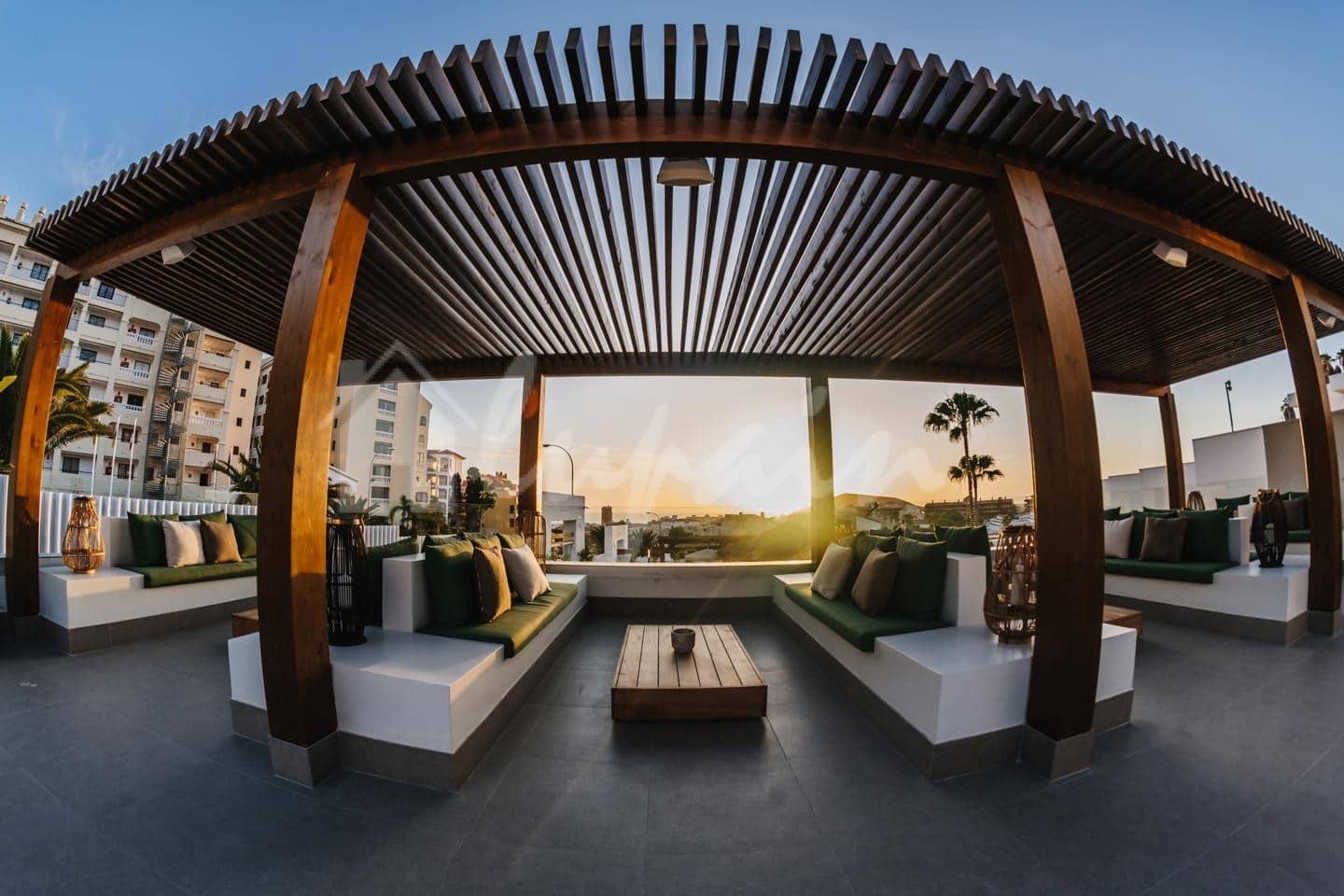 1 soverom Leilighet til salgs i Los Cristianos med svømmebasseng - € 240 000 (Ref: 9536532)