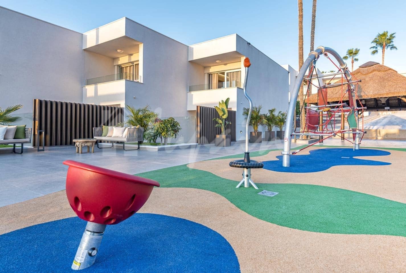 1 sypialnia Apartament na sprzedaż w Los Cristianos z basenem - 240 000 € (Ref: 9536532)