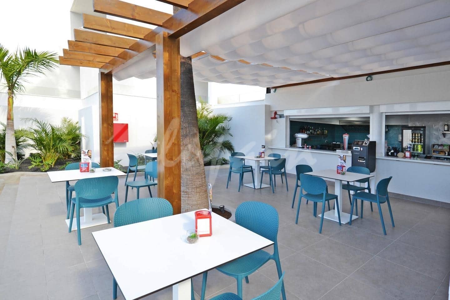 1 sypialnia Apartament na sprzedaż w Los Cristianos z basenem - 240 000 € (Ref: 9536532)