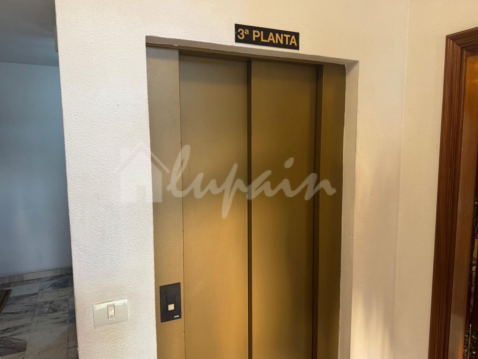 Apartamento de 2 habitaciones en Los Cristianos en venta - 315.000 € (Ref: 9536533)