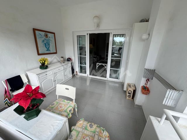 Apartamento de 1 habitación en Playa Fañabe, Adeje en venta con piscina - 425.000 € (Ref: 9536534)