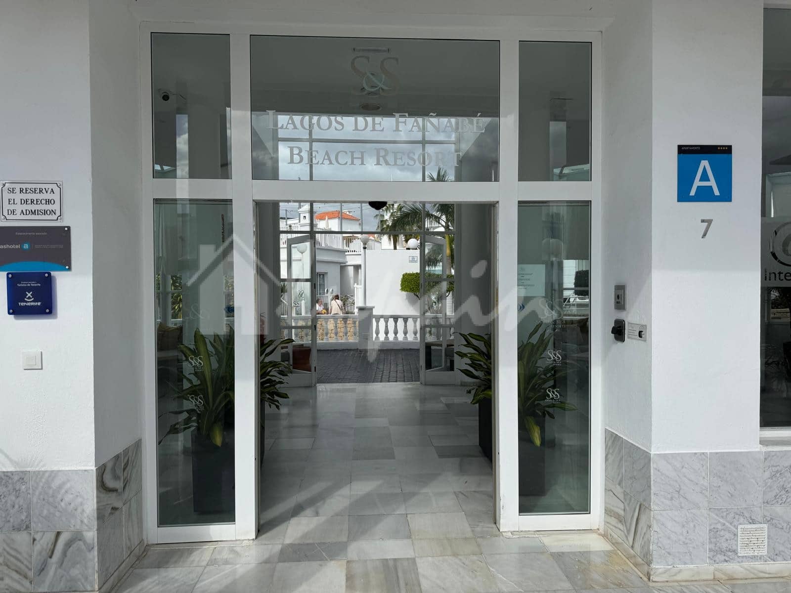 1 bedroom Apartment for sale in Playa Fanabe with pool - € 420,000 (Ref: 9536534)