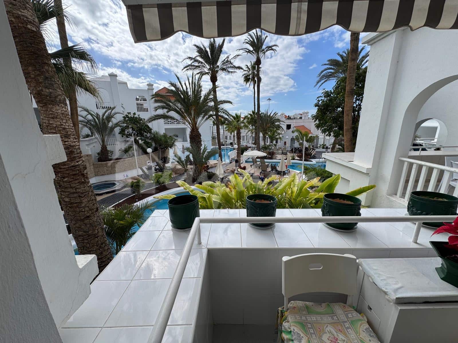 1 bedroom Apartment for sale in Playa Fanabe with pool - € 420,000 (Ref: 9536534)