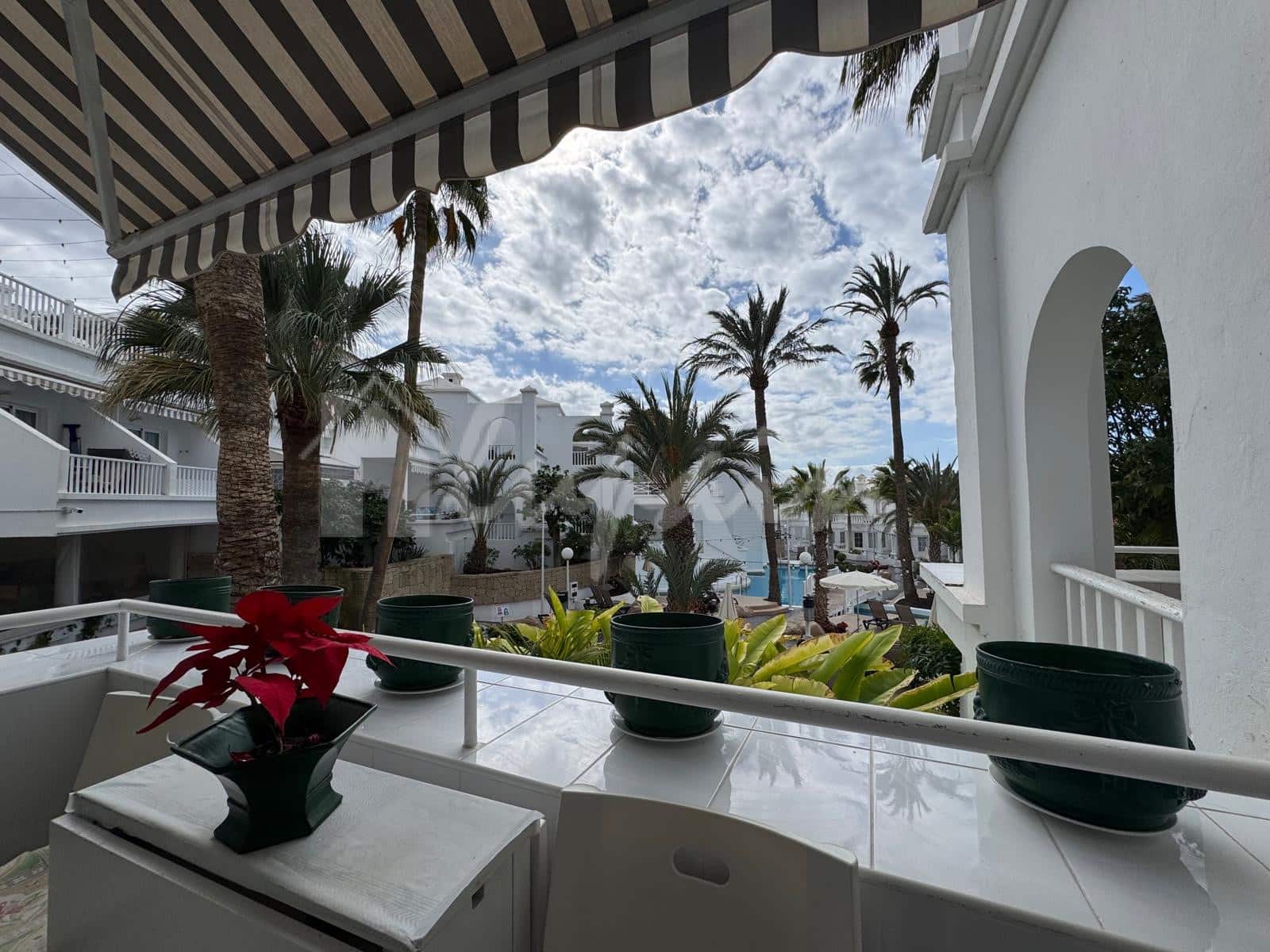 1 bedroom Apartment for sale in Playa Fanabe with pool - € 420,000 (Ref: 9536534)