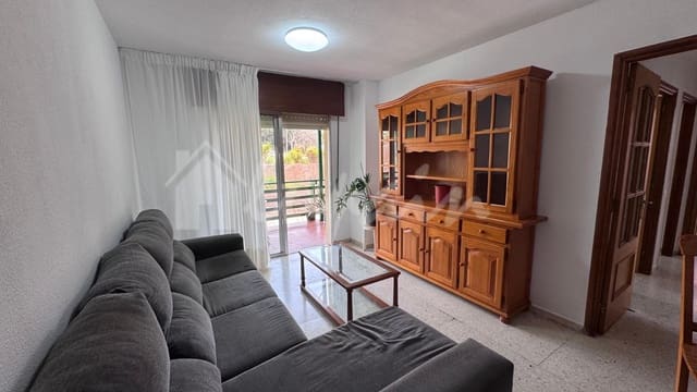 3 makuuhuone Huoneisto myytävänä paikassa Los Cristianos, Arona mukana uima-altaan - 395 000 € (Ref: 9536535)