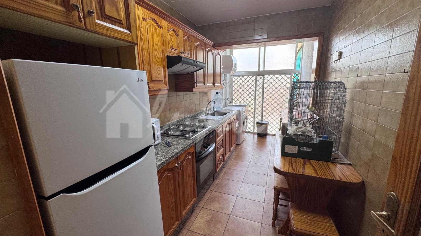 3 makuuhuone Huoneisto myytävänä paikassa Los Cristianos mukana uima-altaan - 395 000 € (Ref: 9536535)