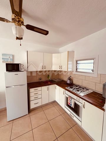 1 sypialnia Apartament na sprzedaż w Los Cristianos, Arona z basenem - 270 000 € (Ref: 9547503)